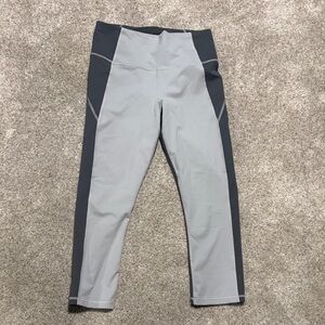 Women’s Underarmor Two-Tone Leggings